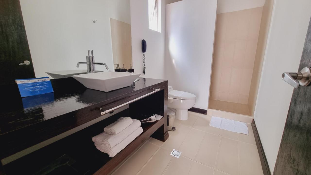 Habitat Suites Hotel 佩雷拉 外观 照片