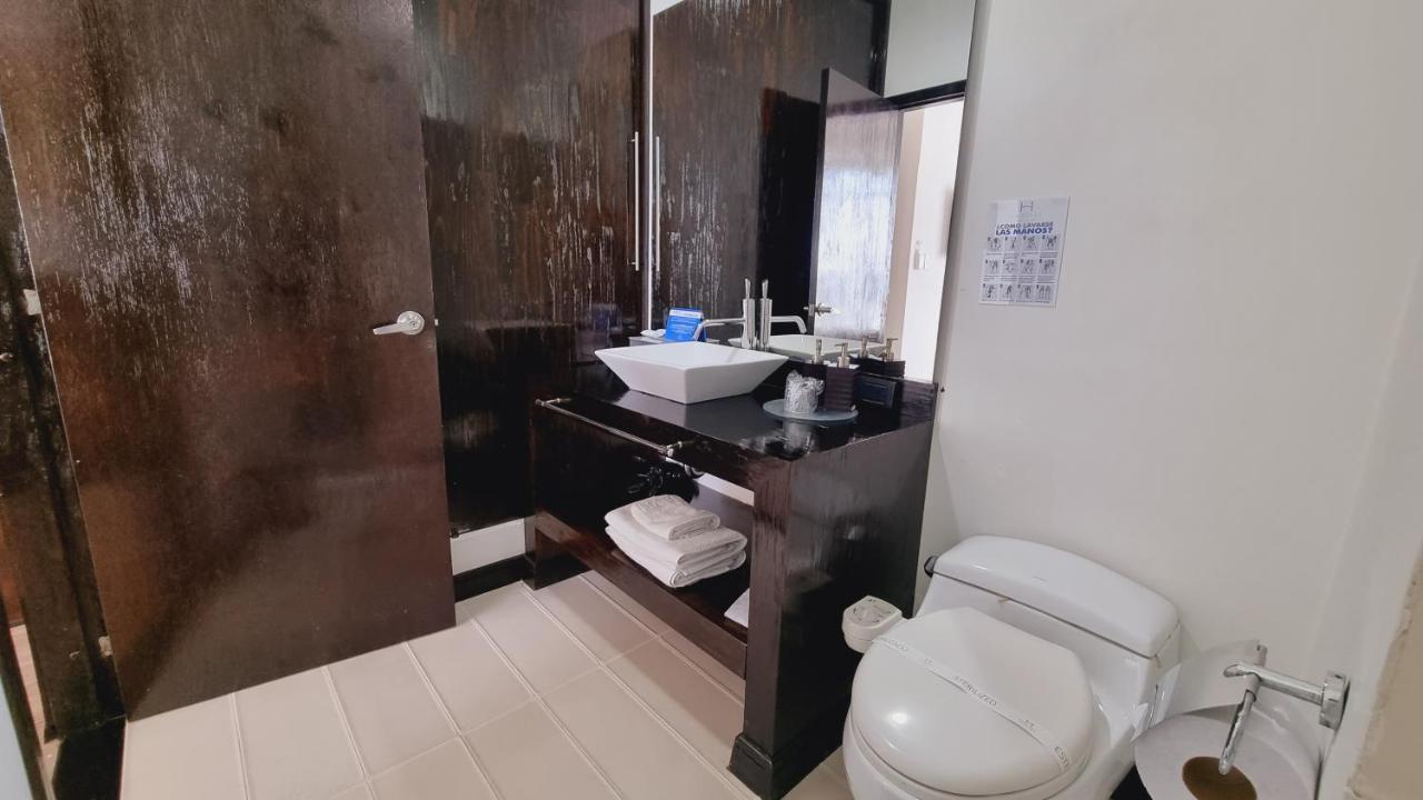 Habitat Suites Hotel 佩雷拉 外观 照片